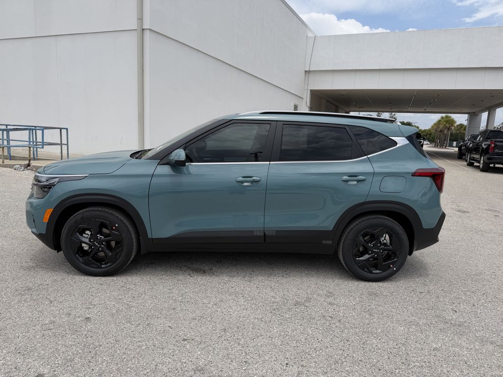 new 2026 Kia Seltos car, priced at $25,286