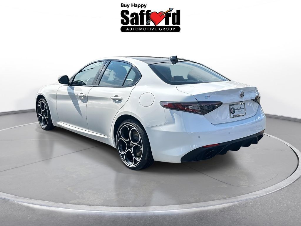 2026 Alfa Romeo Giulia Base - Photo 6