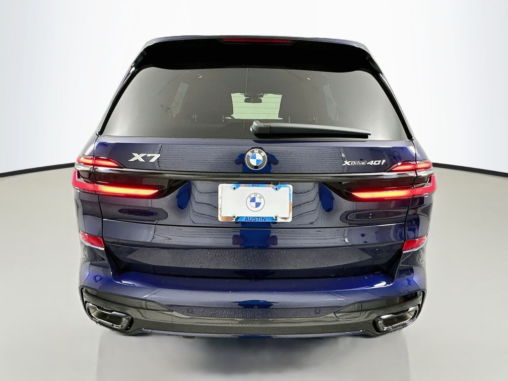Thumbnail: 2027 BMW X7 - 6