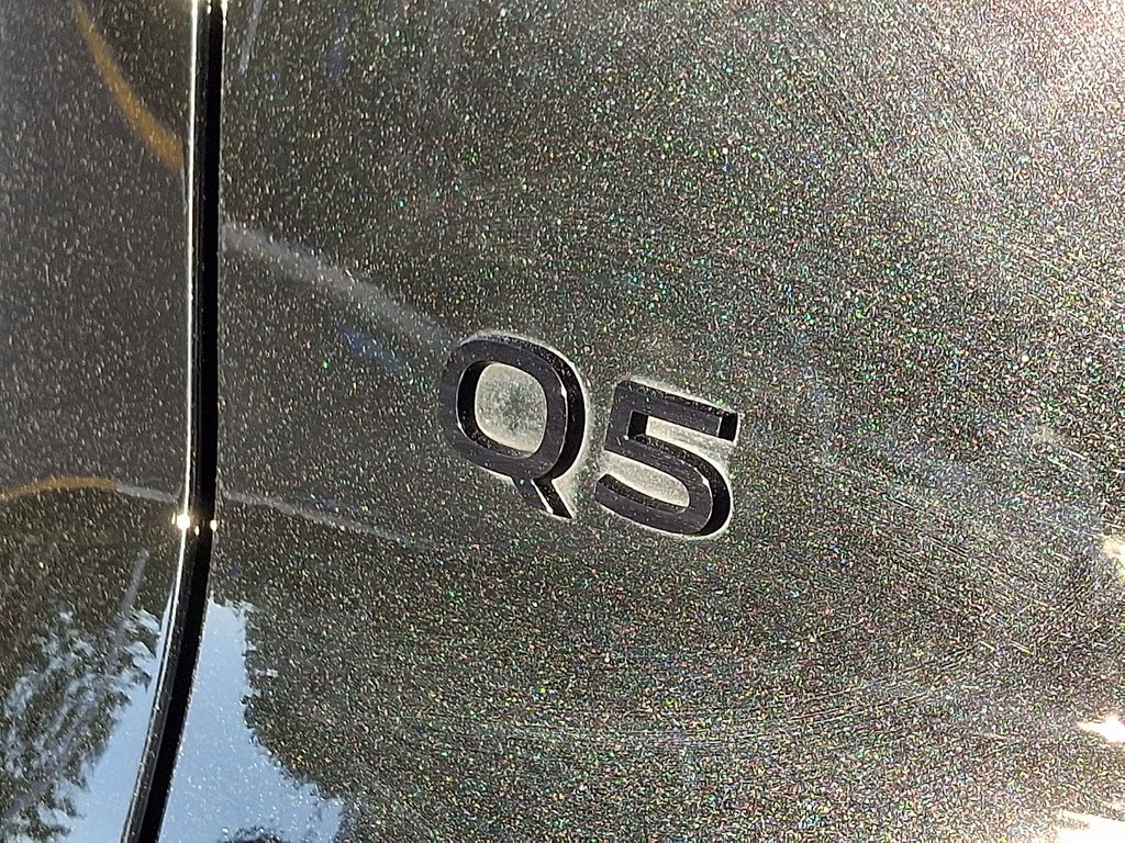 Thumbnail: 2025 Audi Q5 - 29