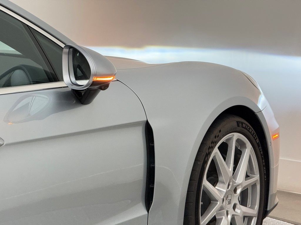 Thumbnail: 2025 Porsche Panamera - 18