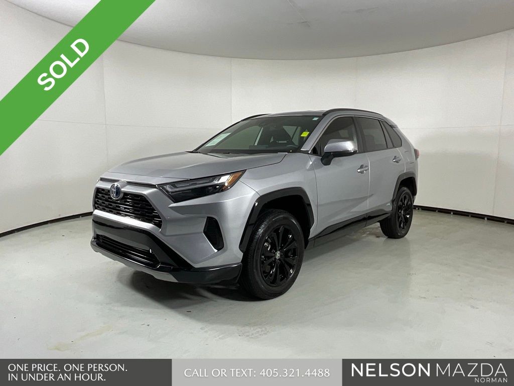 2024 Toyota RAV4 Hybrid SE