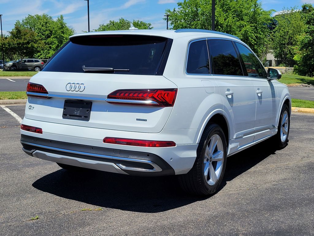 Thumbnail: 2023 Audi Q7 - 5