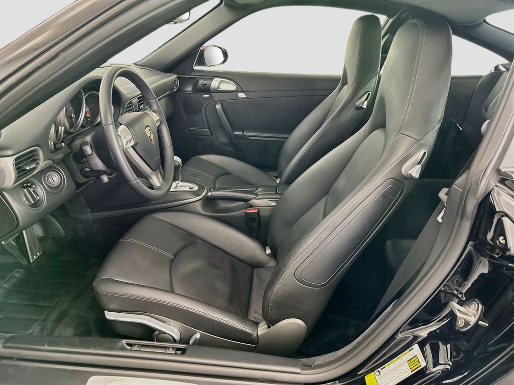 Thumbnail: 2007 Porsche 911 - 16