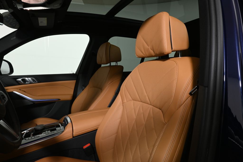 Thumbnail: 2026 BMW X5 - 15