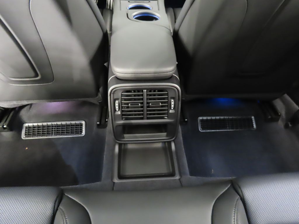 Thumbnail: 2023 Porsche Taycan - 31