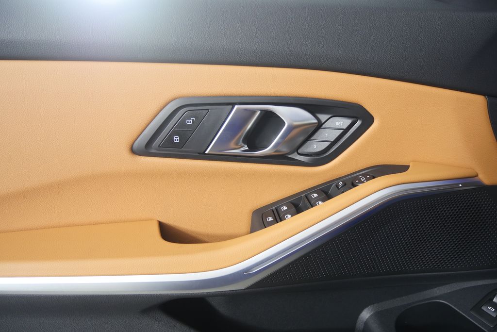 Thumbnail: 2026 BMW 3 Series - 8