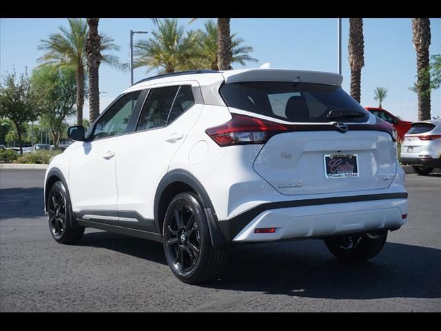 2024 Nissan Kicks SR 3