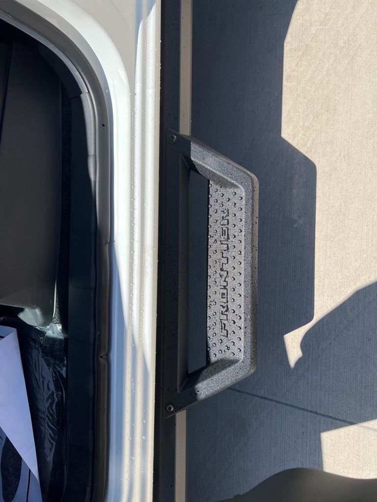 2025 Glacier White Nissan Frontier PRO-4X 4X4 Truck
