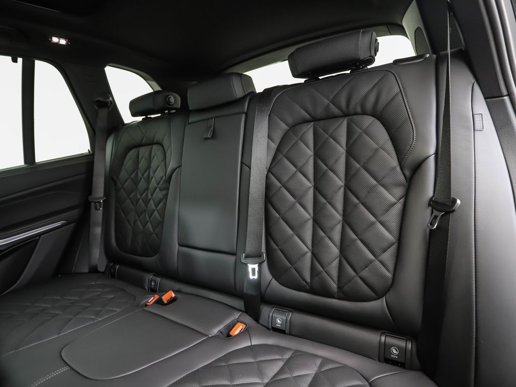 Thumbnail: 2026 BMW X5 - 24