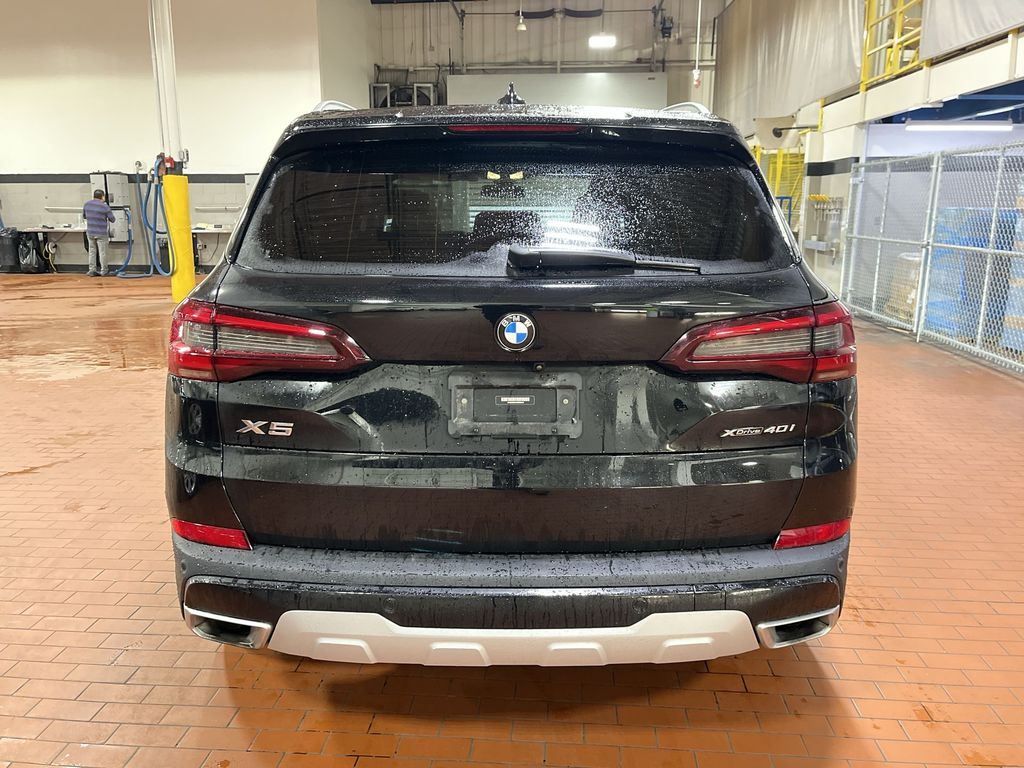 Thumbnail: 2023 BMW X5 - 21