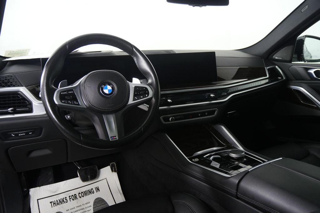 Thumbnail: 2025 BMW X6 - 18