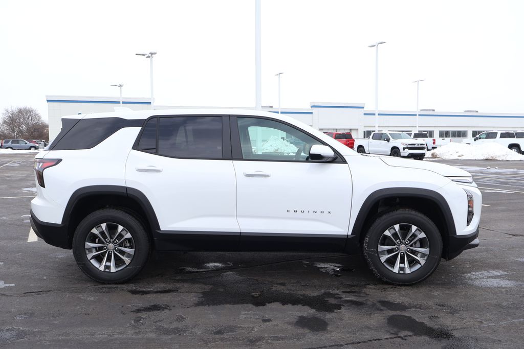 Thumbnail: 2026 Chevrolet Equinox - 9