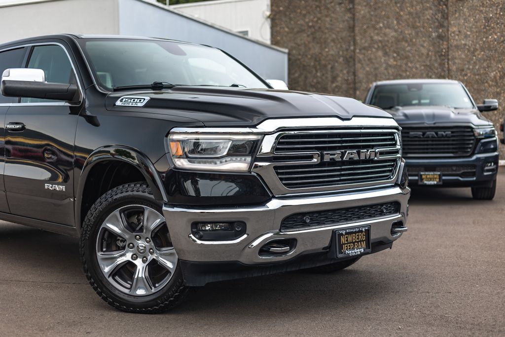 2019 Ram 1500 Laramie thumbnail 3