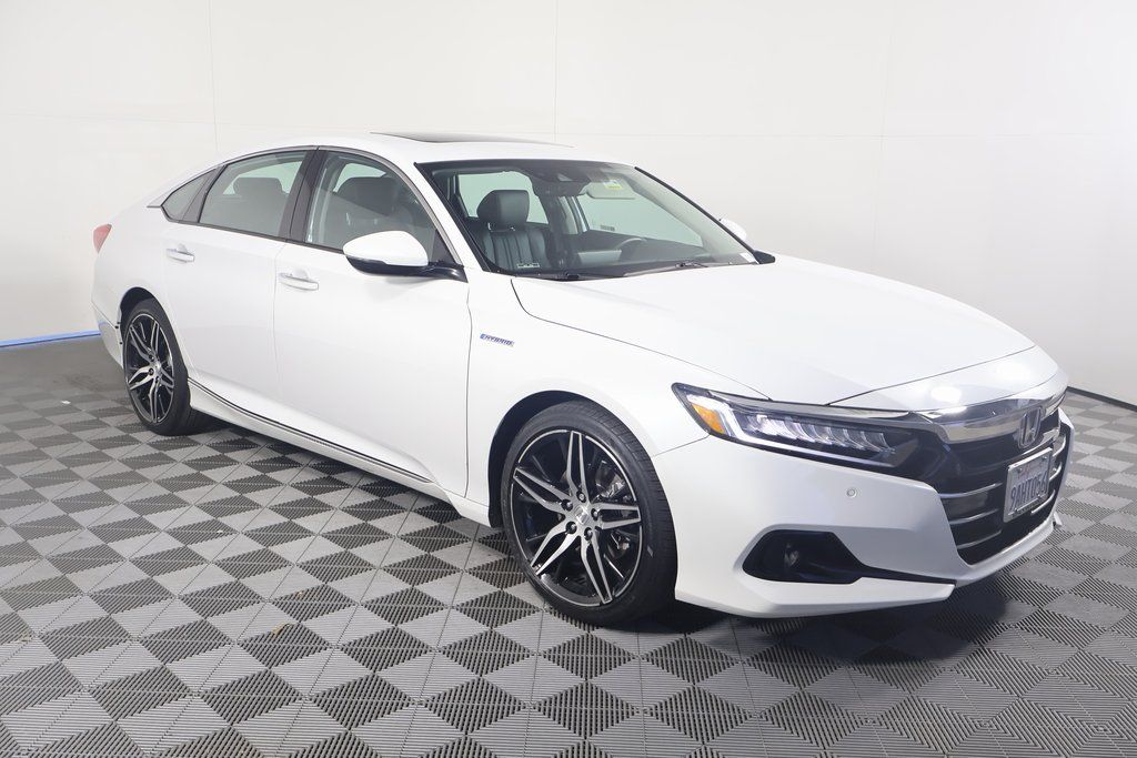 2022 Honda Accord Touring 3