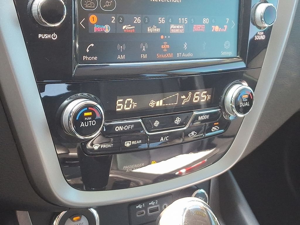 2022 Nissan Murano SV 16