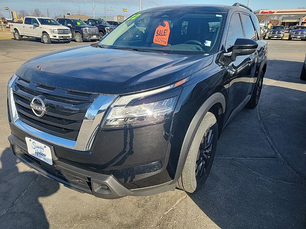 2022 Nissan Pathfinder SV 4WD