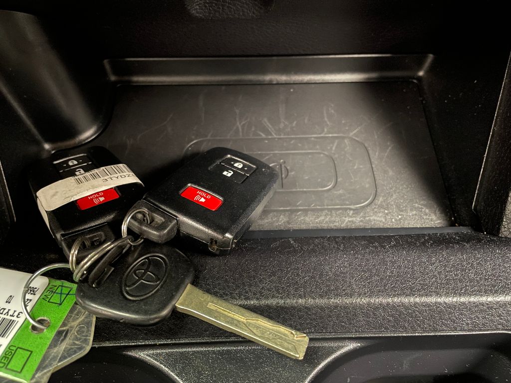 Thumbnail: 2022 Toyota Tacoma - 29