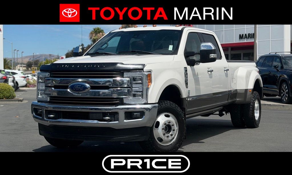 White Platinum 2019 Ford F-350 Super Duty Pickup Truck Four-Wheel Drive 6-Speed Automatic