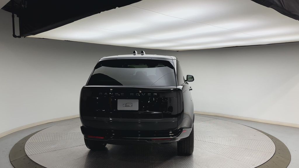 Thumbnail: 2026 Land Rover Range Rover - 3