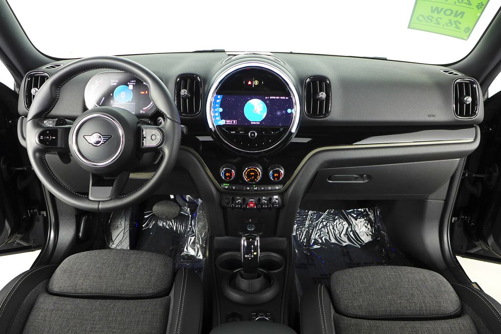 2023 MINI Cooper Countryman Signature 25