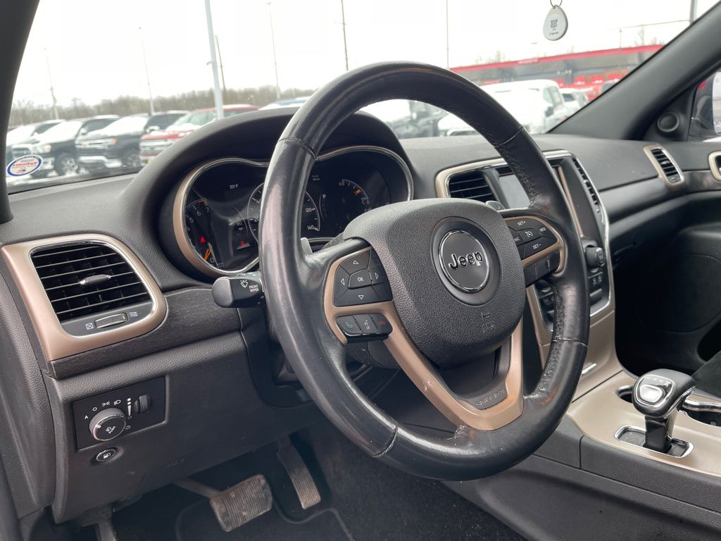 used 2015 Jeep Grand Cherokee car, priced at $13,000
