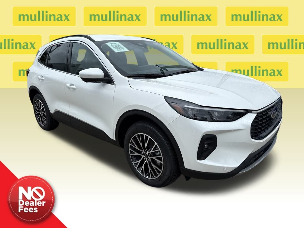 2025 Ford Escape PHEV's photo