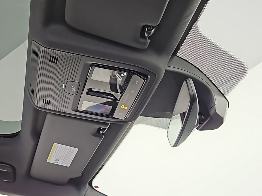 Thumbnail: 2023 Volkswagen ID.4 - 17