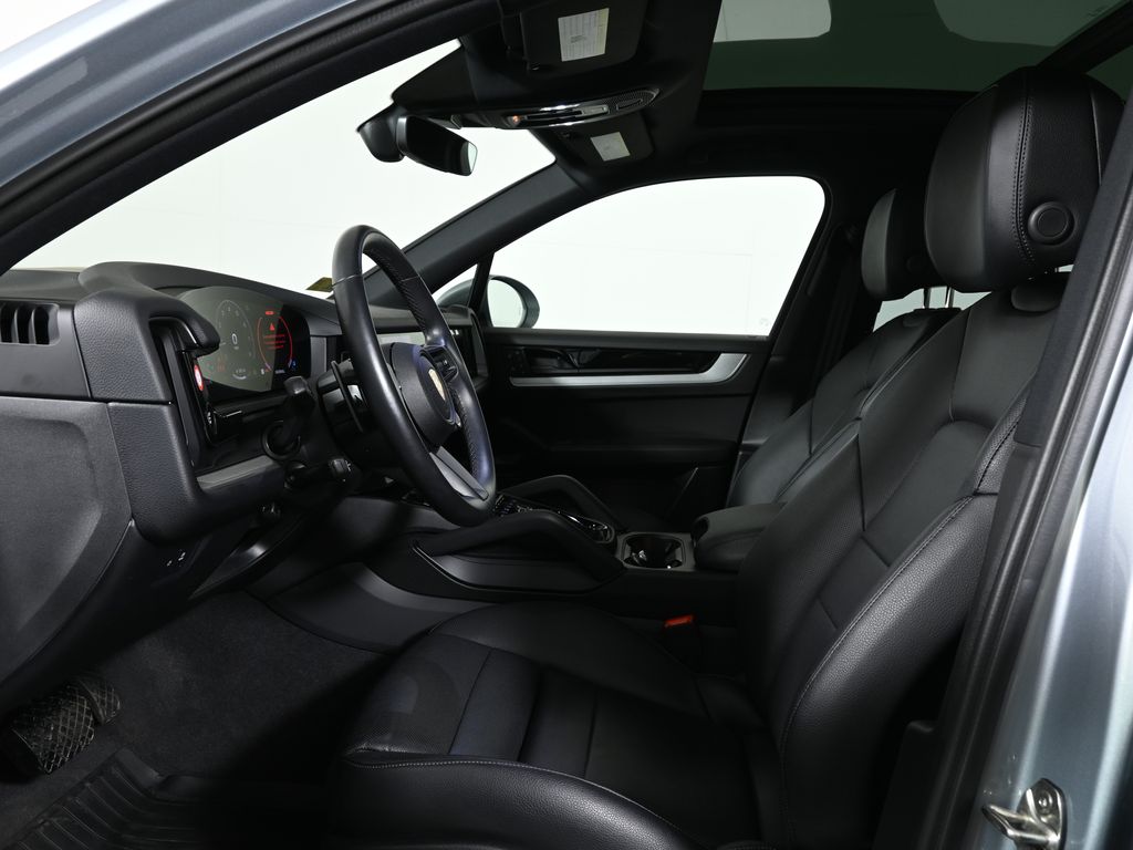 Thumbnail: 2024 Porsche Cayenne - 5