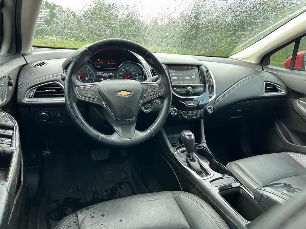 Thumbnail: 2017 Chevrolet Cruze - 12