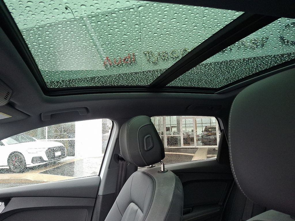 Thumbnail: 2024 Audi Q4 e-tron - 14