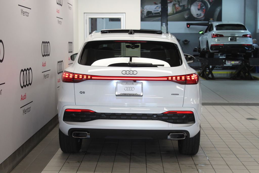 Thumbnail: 2026 Audi Q5 - 4