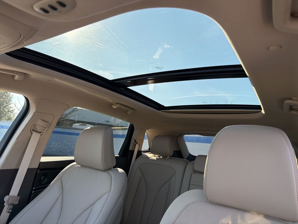 Thumbnail: 2023 Lincoln Nautilus - 11