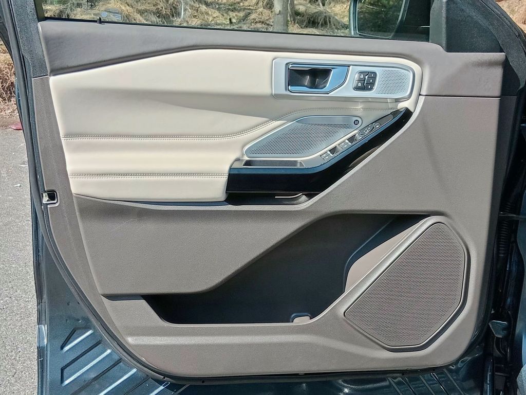 2022 Ford Explorer Platinum