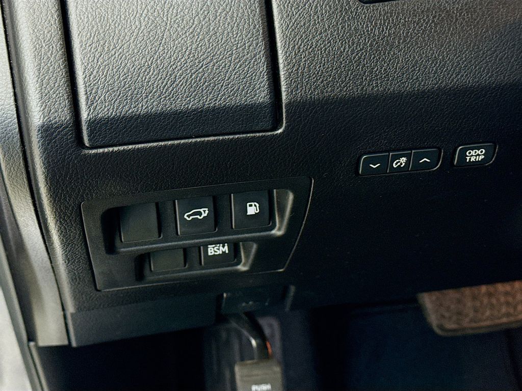 Thumbnail: 2014 Lexus RX - 10