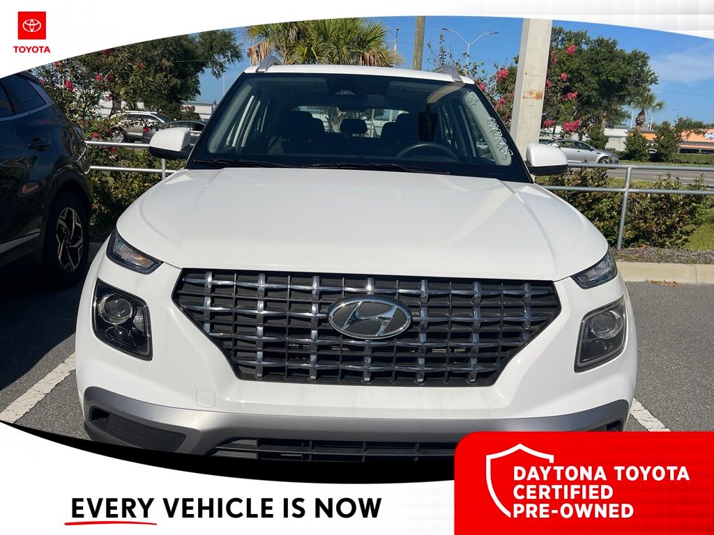 Used 2025 Hyundai Venue SUV