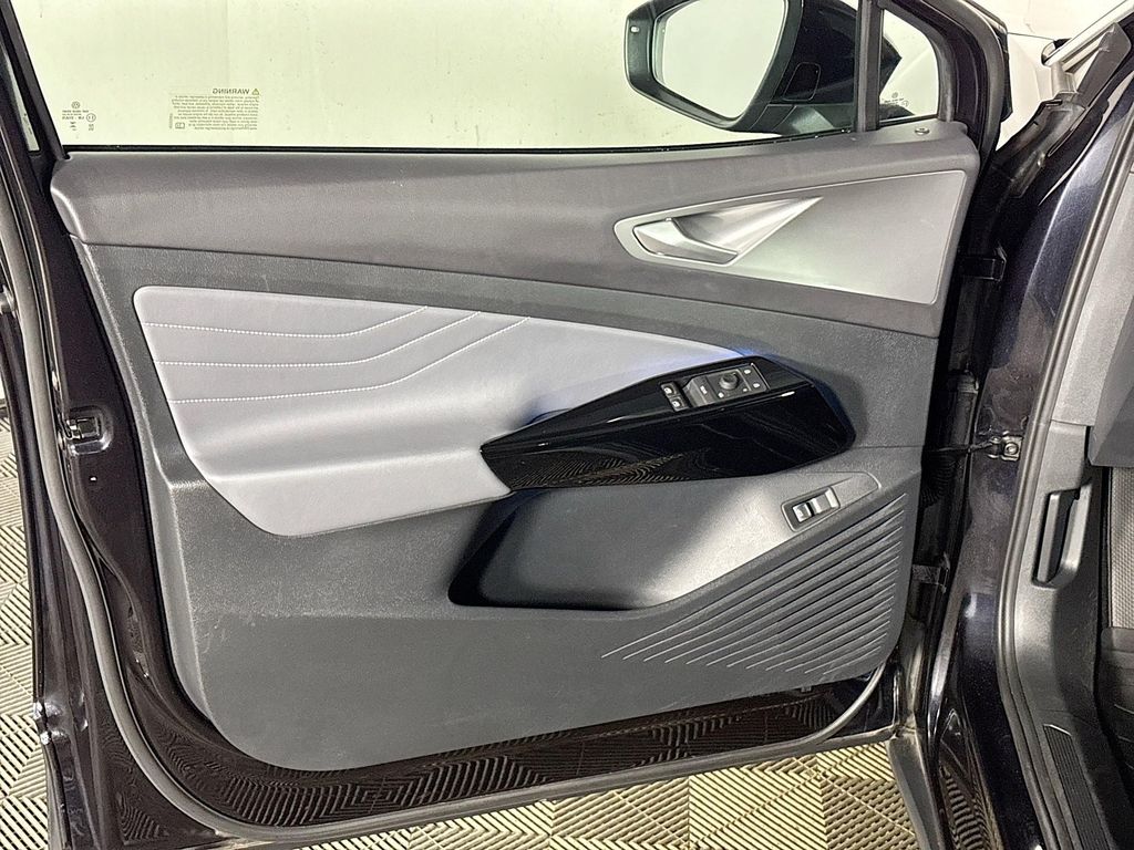 2023 Volkswagen ID.4 Pro S Plus
