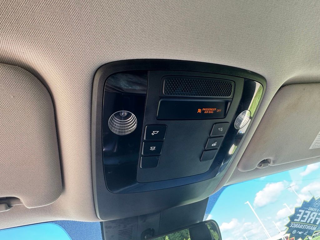 Used 2022 Kia Carnival Van