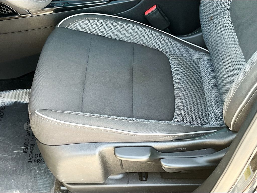 Used 2025 Black Chevrolet LT image 18