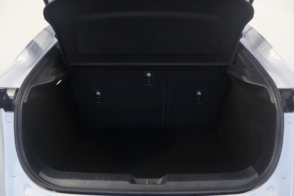 2025 Mazda CX-30 Select 8