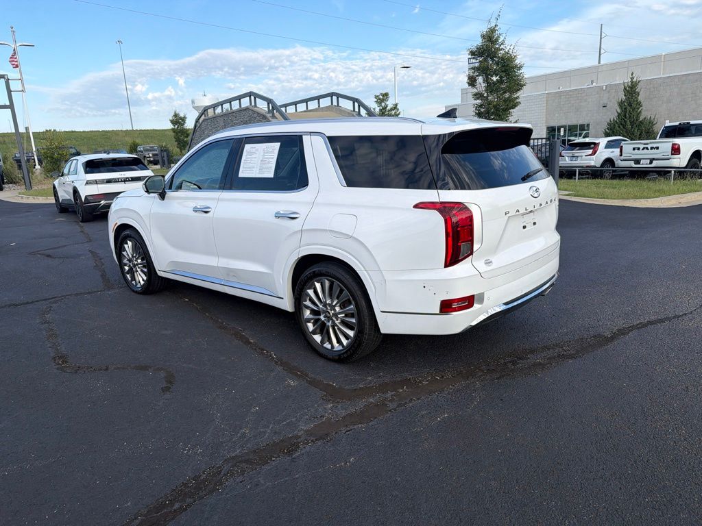 Used 2020 White Hyundai Limited image 5