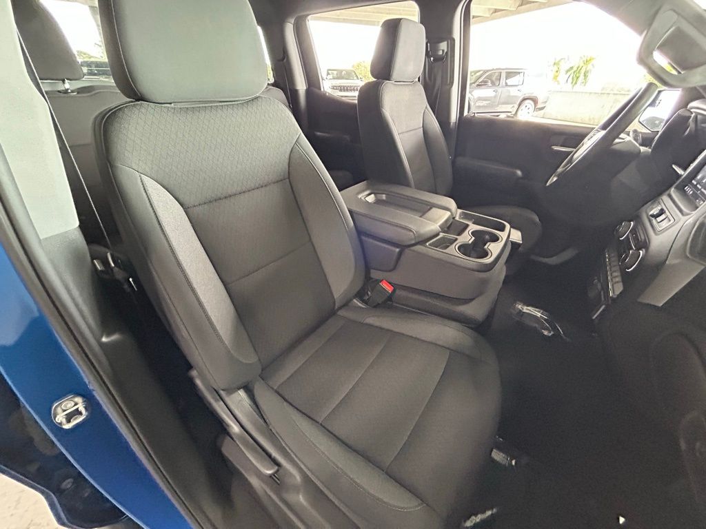 Used 2024 Glacier Blue Metallic Chevrolet Custom image 33