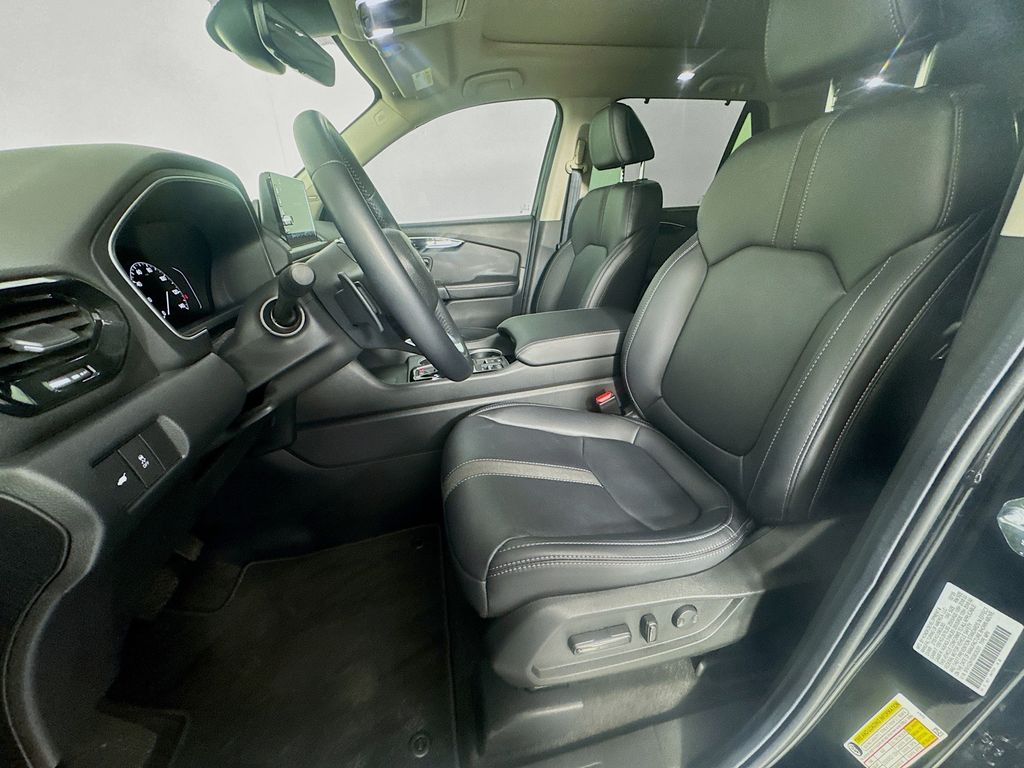 Used Car 2025 Honda Pilot  Touring For Sale Under $50,000 In Austin, Texas