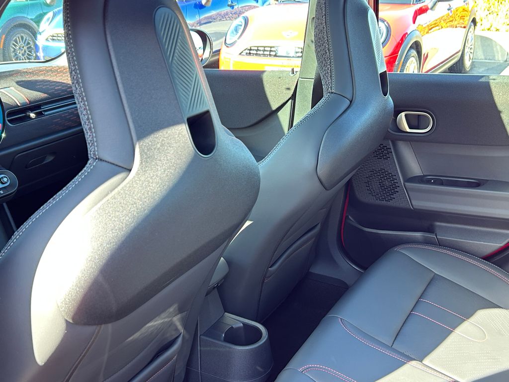 Thumbnail: 2025 MINI Cooper - 30