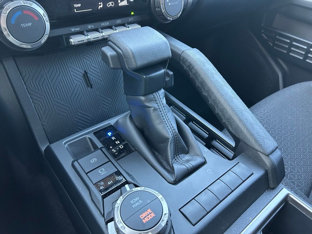 Thumbnail: 2025 Toyota 4Runner - 26