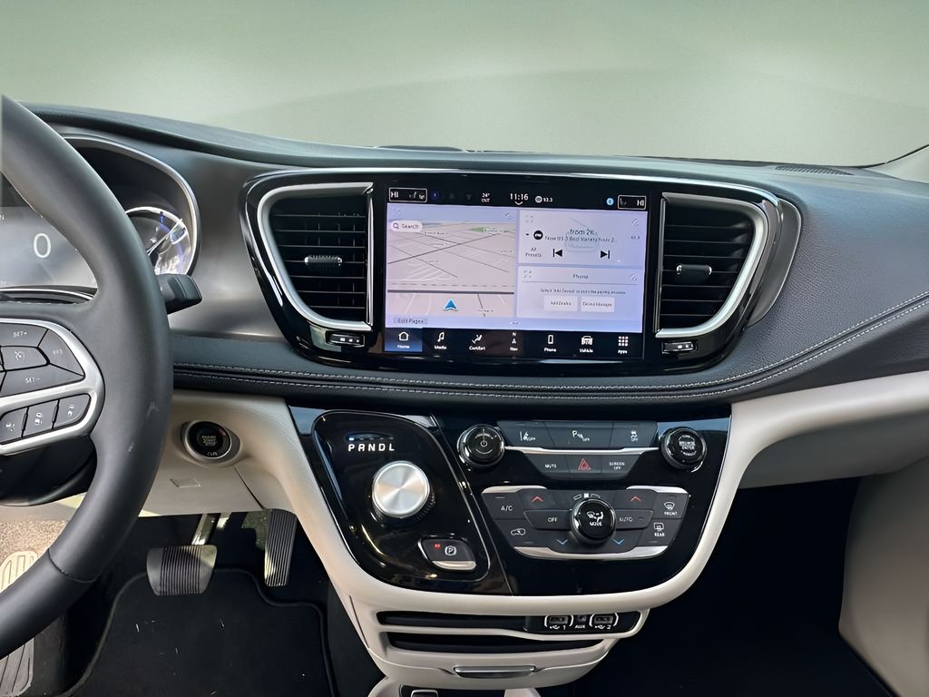 Used 2024 Chrysler Pacifica Hybrid Van