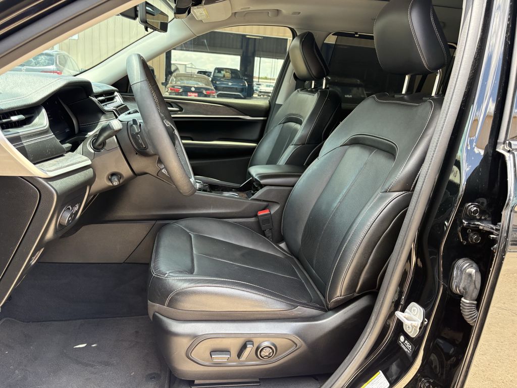 2023 Jeep Grand Cherokee L Limited Black at Texan Dodge Chrysler Jeep Ram