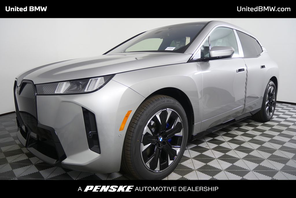 Thumbnail: 2026 BMW iX - 7