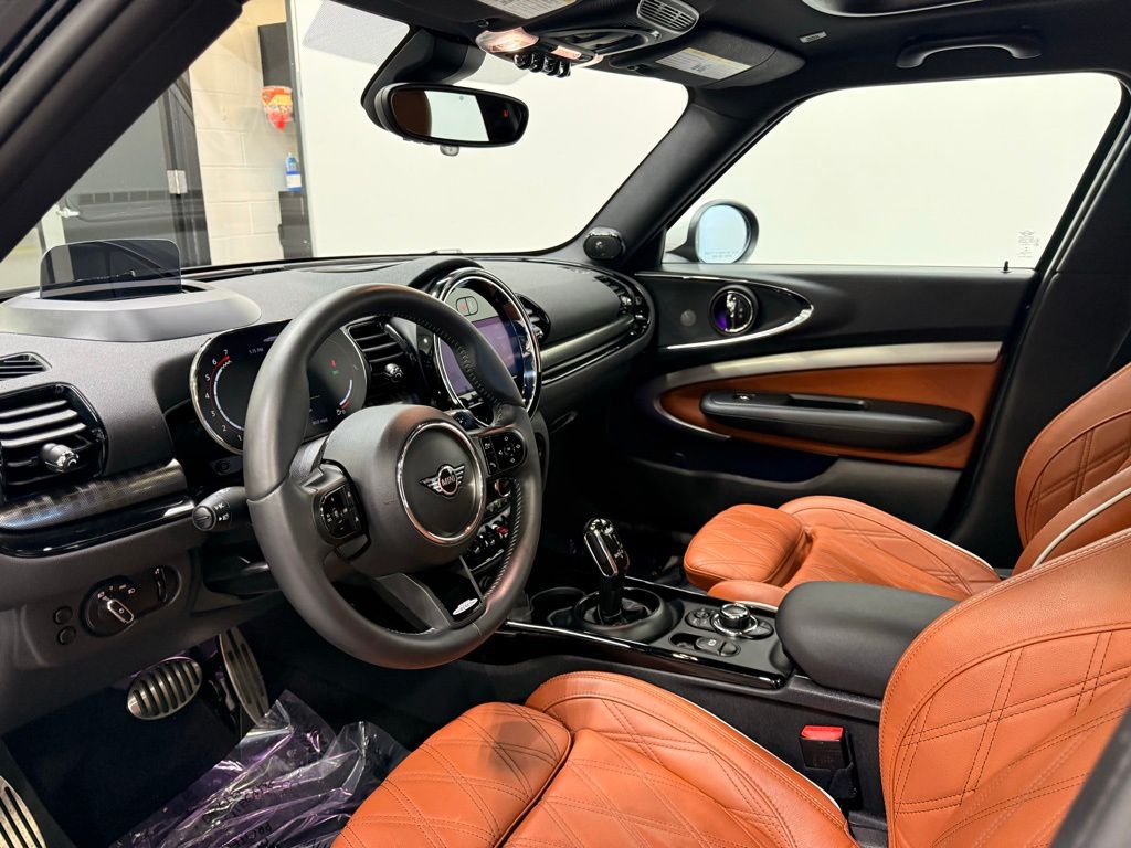 Thumbnail: 2023 MINI Cooper Clubman - 11