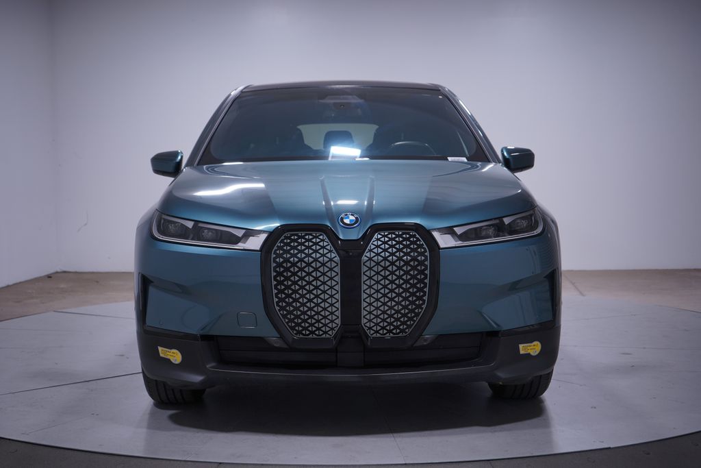 Thumbnail: 2023 BMW iX - 4